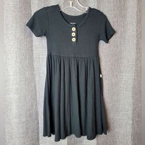 POSH PEANUT Short Sleeve Henley Twirl Dress